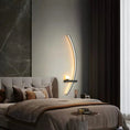 Cargar la imagen en la vista de la galería, Modern LED Wall Lamp – Minimalist Art Design for Bedroom, Living Room, and Bathroom, Gold/Black
